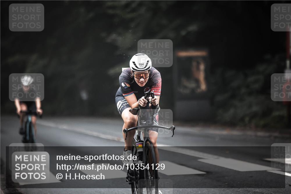 13.09.2026 - Stadtparktriathlon H.Heesch http://msf.ph/oto/10354129 13.09.2026 09:32:05 Radfahren 159, 164 meine-sportfotos.de