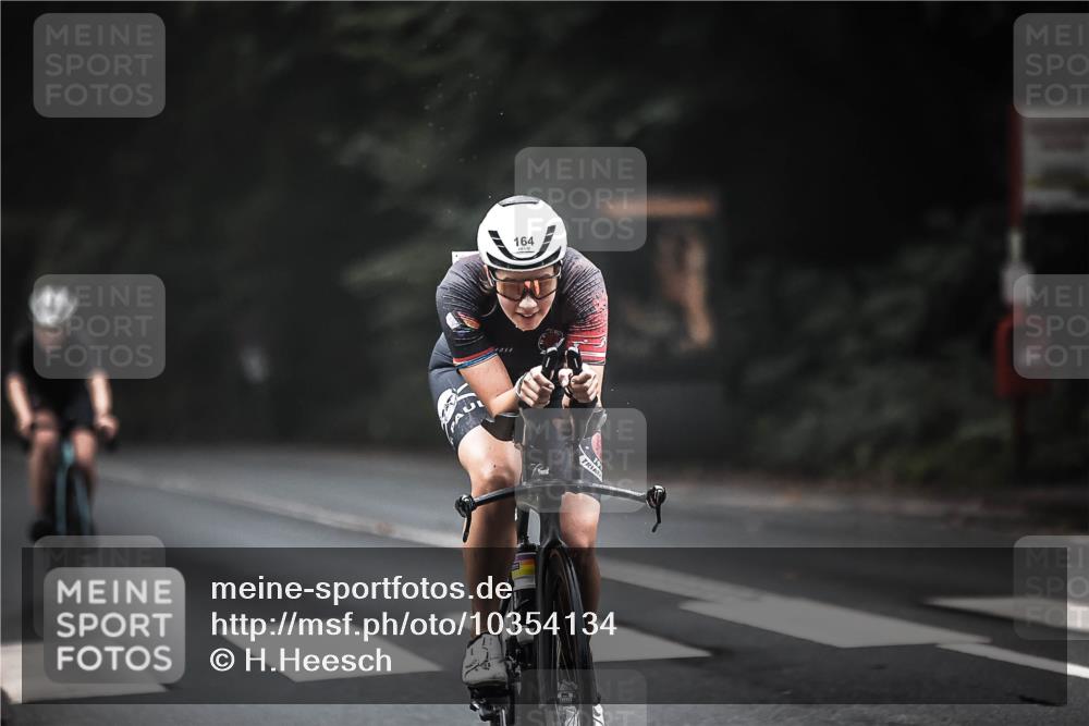 13.09.2026 - Stadtparktriathlon H.Heesch http://msf.ph/oto/10354134 13.09.2026 09:32:05 Radfahren 159, 164 meine-sportfotos.de