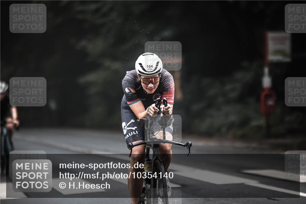 13.09.2026 - Stadtparktriathlon H.Heesch http://msf.ph/oto/10354140 13.09.2026 09:32:05 Radfahren 159, 164 meine-sportfotos.de