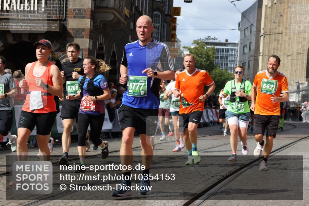 13.09.2026 - 21. swb-Marathon Bremen Strokosch-Dieckow http://msf.ph/oto/10354153 13.09.2026 13:33:23 Ziel 891, 1532, 2393, 2440, 2638, 2818, 2959, 3167, 3404, 3710, 3773, 4194, 4408, 4659, 5090, 5191, 5324, 5395, 5410, 5706, 5749, 5981, 6018, 6941, 7756, 7788, 7830, 8061, 9269, 9292, 9406, 9745, 9829, 10048, 13019, 13028, 13039, 13092, 13093, 13101, 13146, 13164, 13247, 930, 2960, 3562, 4052, 4219, 4543, 5560, 5660, 5726, 6256, 6538, 6597, 6844, 6882, 6997, 7523, 7633, 7863, 8093, 8177, 8501, 8599, 8602, 8691, 9206, 9508, 10114, 13078 meine-sportfotos.de