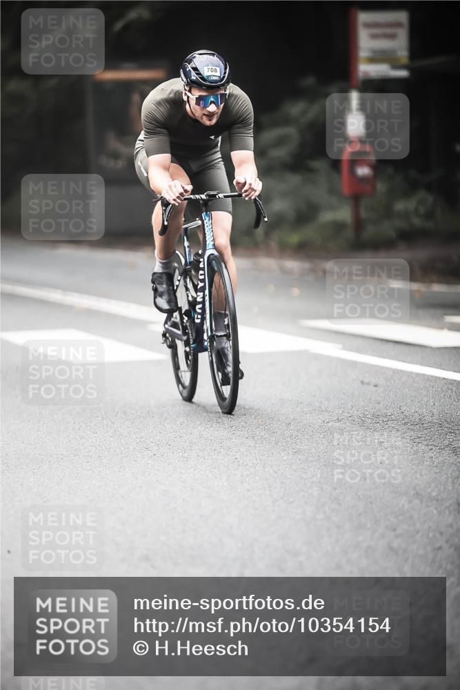 13.09.2026 - Stadtparktriathlon H.Heesch http://msf.ph/oto/10354154 13.09.2026 11:09:36 Radfahren 487, 647, 657, 708, 1798 meine-sportfotos.de