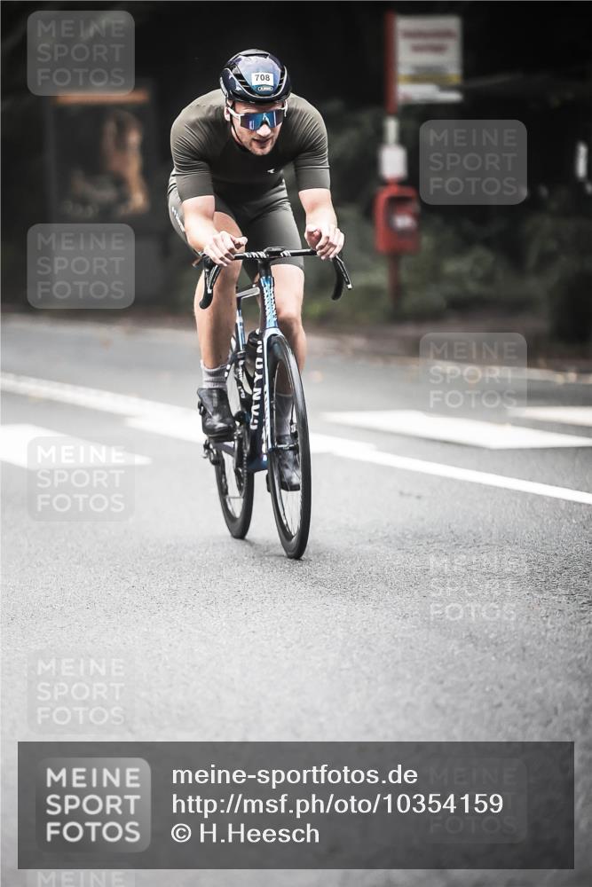 13.09.2026 - Stadtparktriathlon H.Heesch http://msf.ph/oto/10354159 13.09.2026 11:09:36 Radfahren 487, 647, 657, 708, 1798 meine-sportfotos.de