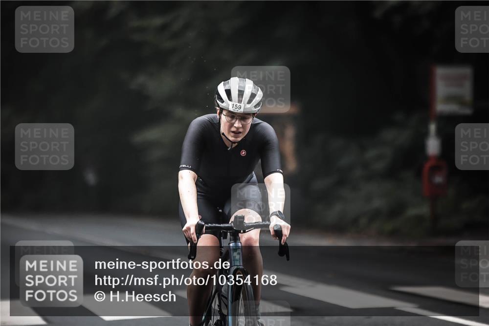 13.09.2026 - Stadtparktriathlon H.Heesch http://msf.ph/oto/10354168 13.09.2026 09:32:07 Radfahren 159, 164, 173 meine-sportfotos.de