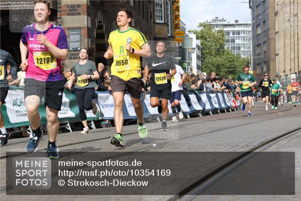 13.09.2026 - 21. swb-Marathon Bremen Strokosch-Dieckow http://msf.ph/oto/10354169 13.09.2026 10:55:52 Ziel 10203, 10256, 10297, 10379, 10423, 10529, 10550, 10725, 10788, 10809, 10881, 11377, 11414, 11557, 11748, 11862, 11941, 11975, 11977, 12030, 12125, 12150, 12188, 12218, 12258, 12348, 10298, 10690, 10703, 10949, 11219, 11790, 11972, 12061, 12476, 12484, 13565 meine-sportfotos.de