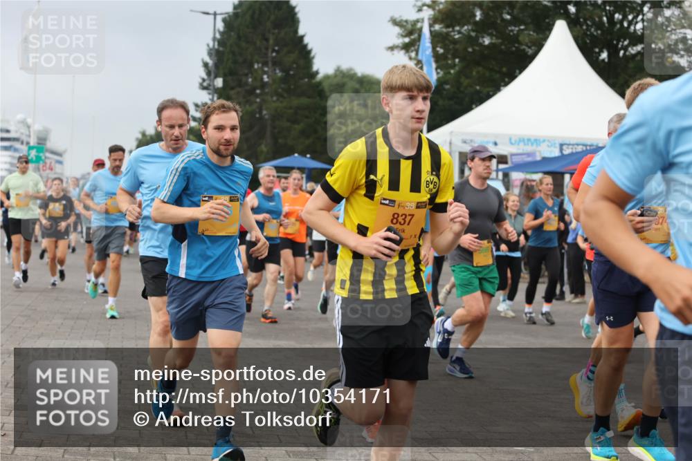 13.09.2026 - Kiel Lauf Andreas Tolksdorf http://msf.ph/oto/10354171 13.09.2026 09:57:38 Kiellinie 38, 837, 38, 374 meine-sportfotos.de