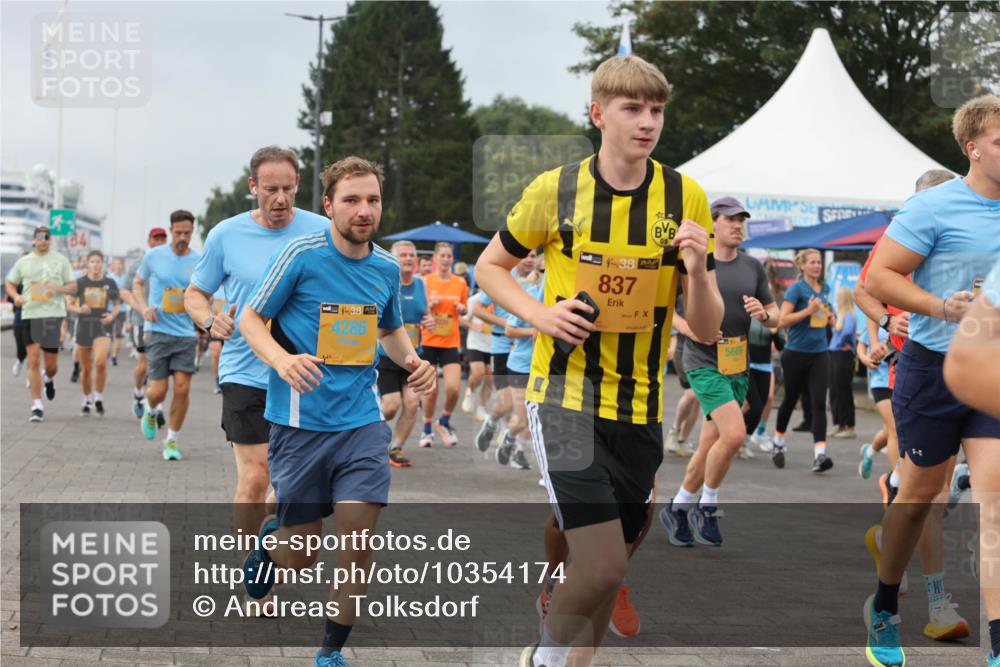 13.09.2026 - Kiel Lauf Andreas Tolksdorf http://msf.ph/oto/10354174 13.09.2026 09:57:38 Kiellinie 38, 4286, 38, 837, 09, 5669 meine-sportfotos.de