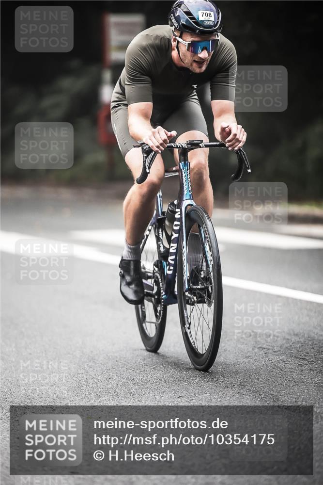 13.09.2026 - Stadtparktriathlon H.Heesch http://msf.ph/oto/10354175 13.09.2026 11:09:37 Radfahren 487, 647, 657, 708, 1798 meine-sportfotos.de