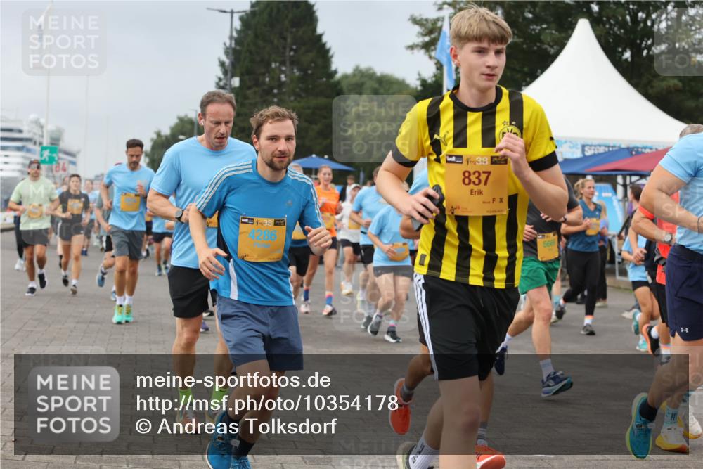 13.09.2026 - Kiel Lauf Andreas Tolksdorf http://msf.ph/oto/10354178 13.09.2026 09:57:38 Kiellinie 38, 4286, 38, 837, 5669 meine-sportfotos.de
