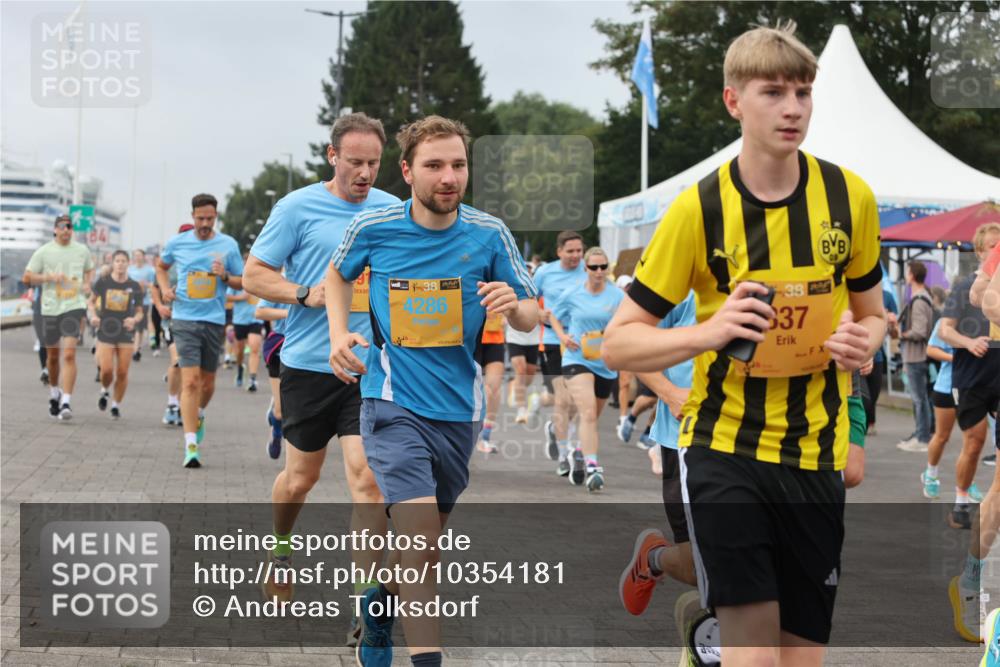 13.09.2026 - Kiel Lauf Andreas Tolksdorf http://msf.ph/oto/10354181 13.09.2026 09:57:38 Kiellinie 38, 4286, 38, 37 meine-sportfotos.de