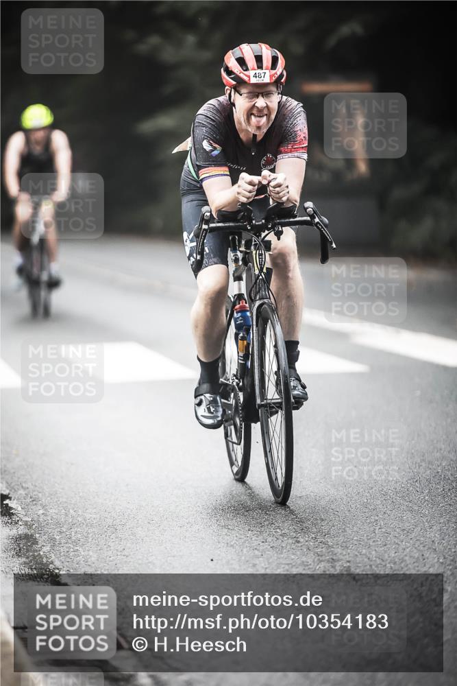 13.09.2026 - Stadtparktriathlon H.Heesch http://msf.ph/oto/10354183 13.09.2026 11:09:38 Radfahren 487, 647, 657, 708, 1798 meine-sportfotos.de