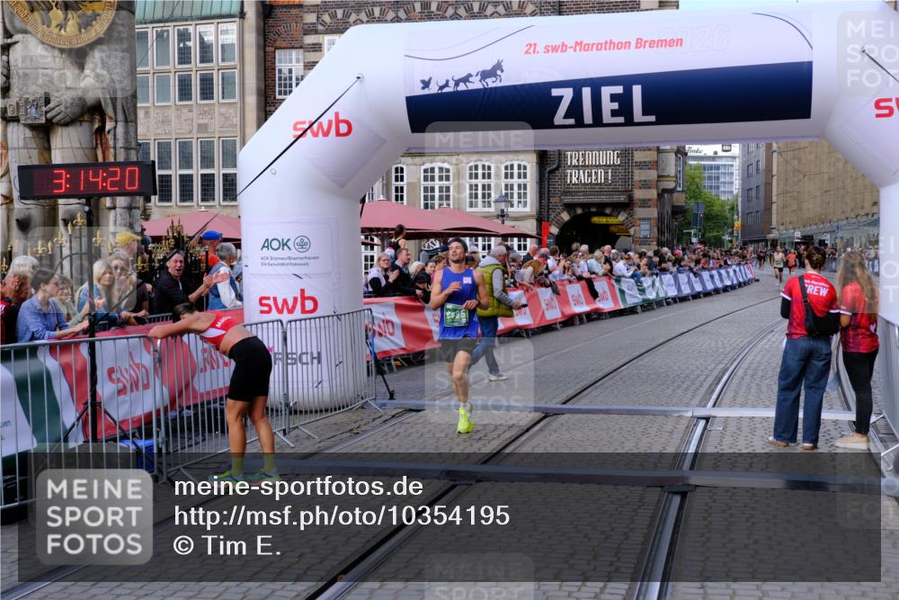 13.09.2026 - 21. swb-Marathon Bremen Tim E. http://msf.ph/oto/10354195 13.09.2026 12:45:09 Ziel 289, 814, 1187, 1840, 4474, 6485, 8285 meine-sportfotos.de