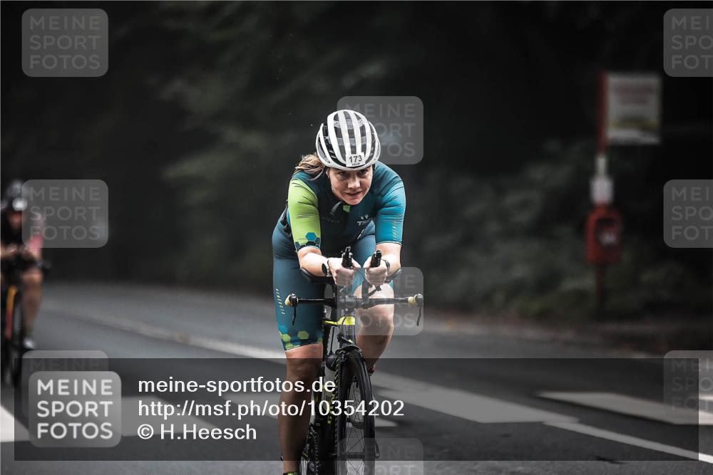 13.09.2026 - Stadtparktriathlon H.Heesch http://msf.ph/oto/10354202 13.09.2026 09:32:12 Radfahren 159, 173, 207 meine-sportfotos.de