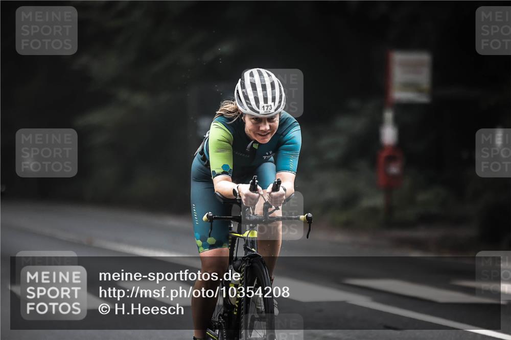 13.09.2026 - Stadtparktriathlon H.Heesch http://msf.ph/oto/10354208 13.09.2026 09:32:12 Radfahren 159, 173, 207 meine-sportfotos.de
