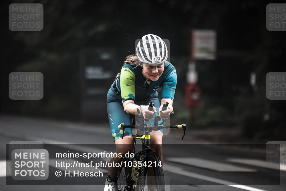 13.09.2026 - Stadtparktriathlon H.Heesch http://msf.ph/oto/10354214 13.09.2026 09:32:12 Radfahren 159, 173, 207 meine-sportfotos.de