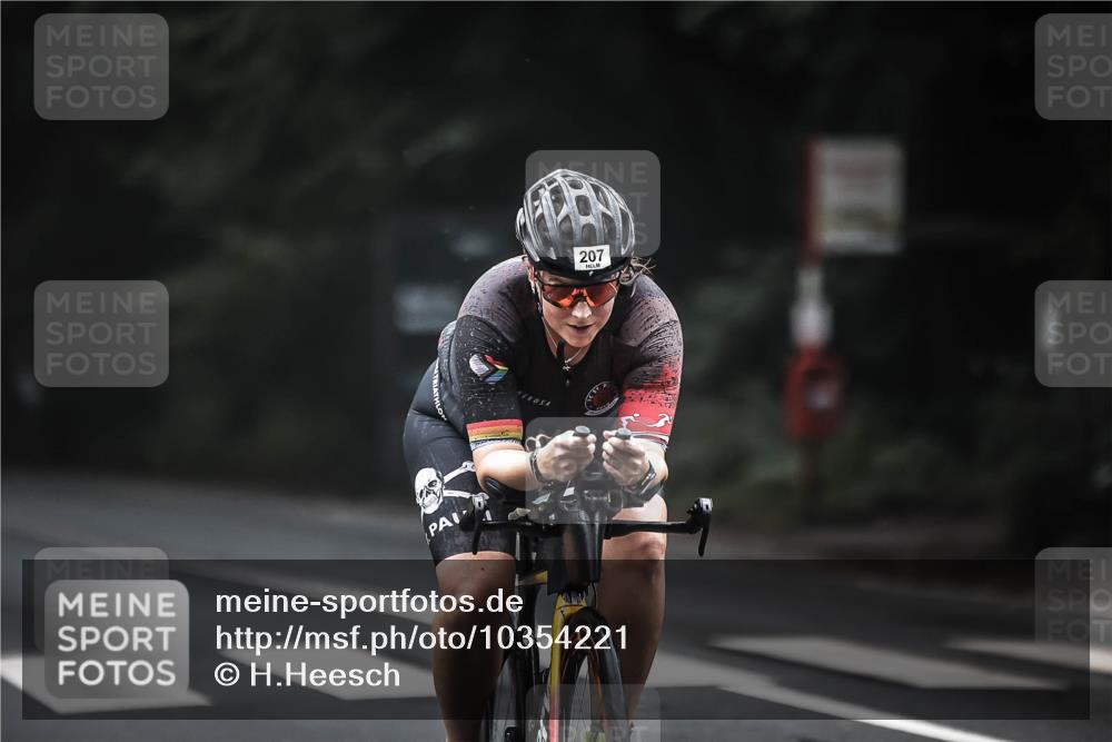 13.09.2026 - Stadtparktriathlon H.Heesch http://msf.ph/oto/10354221 13.09.2026 09:32:14 Radfahren 173, 207 meine-sportfotos.de