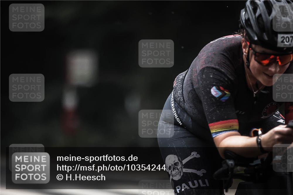 13.09.2026 - Stadtparktriathlon H.Heesch http://msf.ph/oto/10354244 13.09.2026 09:32:15 Radfahren 173, 207 meine-sportfotos.de