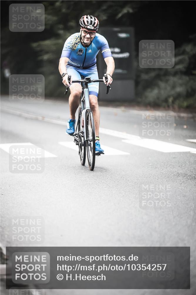 13.09.2026 - Stadtparktriathlon H.Heesch http://msf.ph/oto/10354257 13.09.2026 11:09:45 Radfahren 703, 1798 meine-sportfotos.de