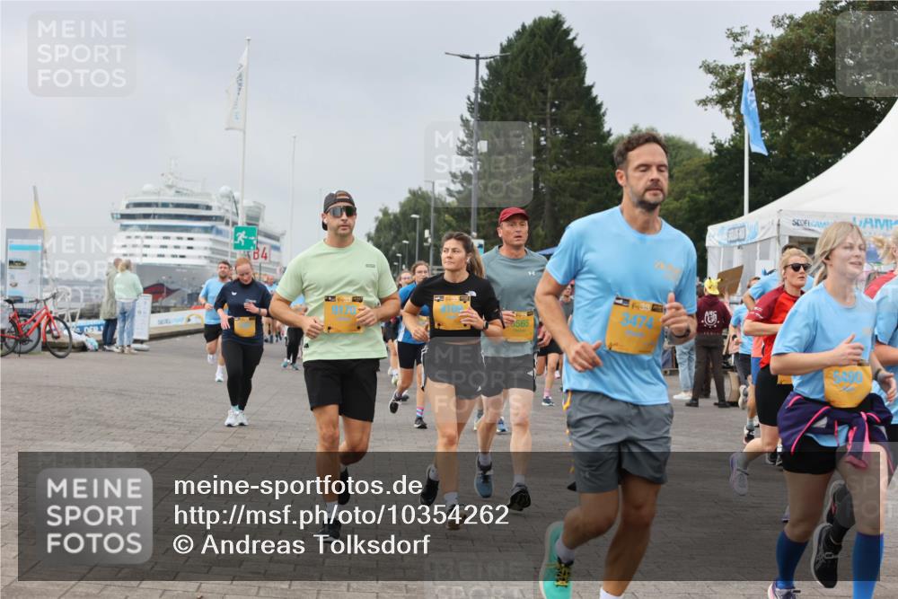 13.09.2026 - Kiel Lauf Andreas Tolksdorf http://msf.ph/oto/10354262 13.09.2026 09:57:41 Kiellinie 4, 3565, 39, 3474 meine-sportfotos.de
