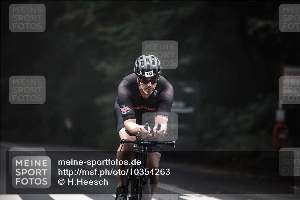 13.09.2026 - Stadtparktriathlon H.Heesch http://msf.ph/oto/10354263 13.09.2026 09:32:42 Radfahren 122, 148 meine-sportfotos.de