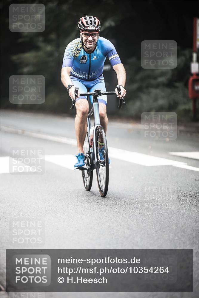 13.09.2026 - Stadtparktriathlon H.Heesch http://msf.ph/oto/10354264 13.09.2026 11:09:45 Radfahren 703, 1798 meine-sportfotos.de