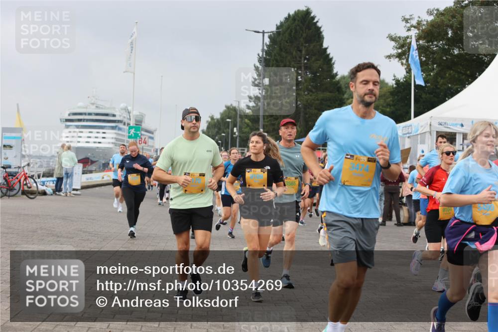 13.09.2026 - Kiel Lauf Andreas Tolksdorf http://msf.ph/oto/10354269 13.09.2026 09:57:41 Kiellinie 84, 39, 169, 39, 3565, 39, 3474, 9104 meine-sportfotos.de