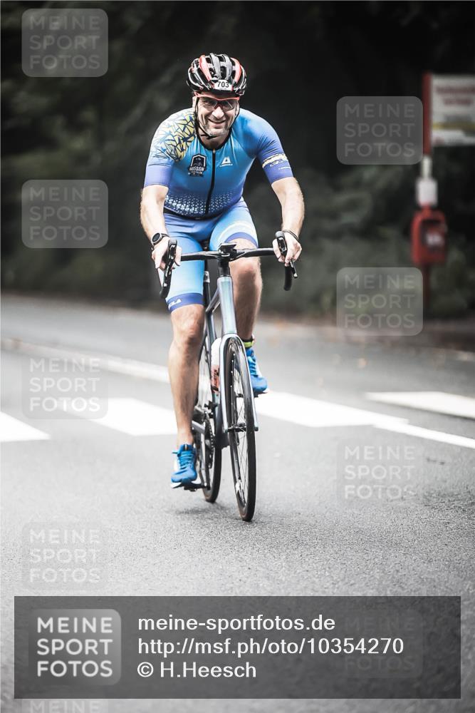 13.09.2026 - Stadtparktriathlon H.Heesch http://msf.ph/oto/10354270 13.09.2026 11:09:45 Radfahren 703, 1798 meine-sportfotos.de