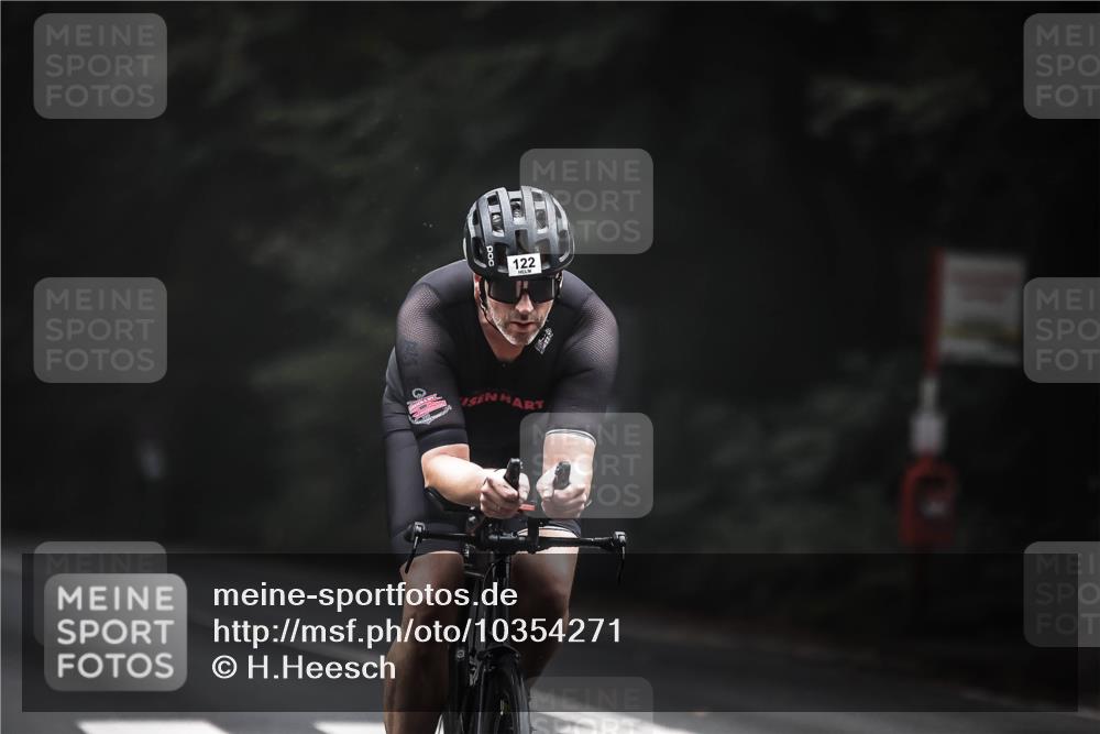 13.09.2026 - Stadtparktriathlon H.Heesch http://msf.ph/oto/10354271 13.09.2026 09:32:42 Radfahren 122, 148 meine-sportfotos.de