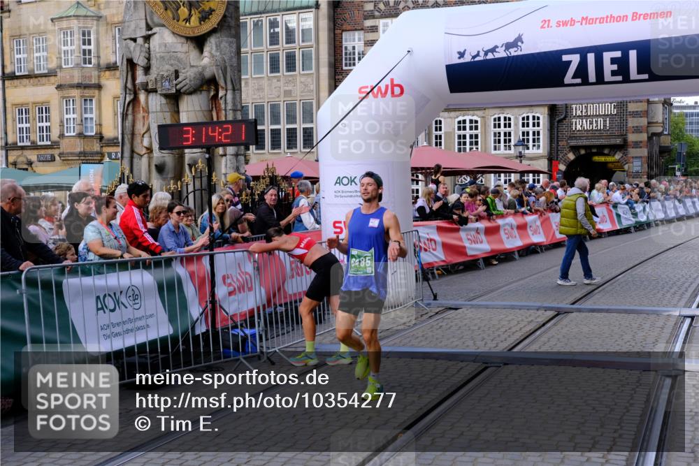 13.09.2026 - 21. swb-Marathon Bremen Tim E. http://msf.ph/oto/10354277 13.09.2026 12:45:10 Ziel 289, 814, 1187, 1840, 4474, 6485, 8285 meine-sportfotos.de