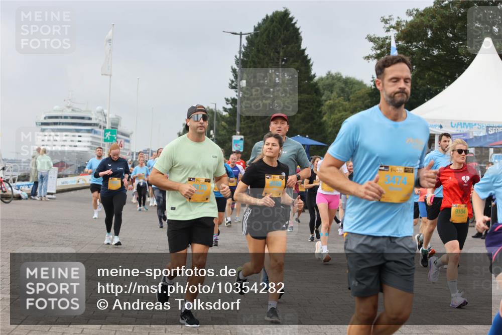 13.09.2026 - Kiel Lauf Andreas Tolksdorf http://msf.ph/oto/10354282 13.09.2026 09:57:41 Kiellinie 39, 39, 3474, 9104 meine-sportfotos.de