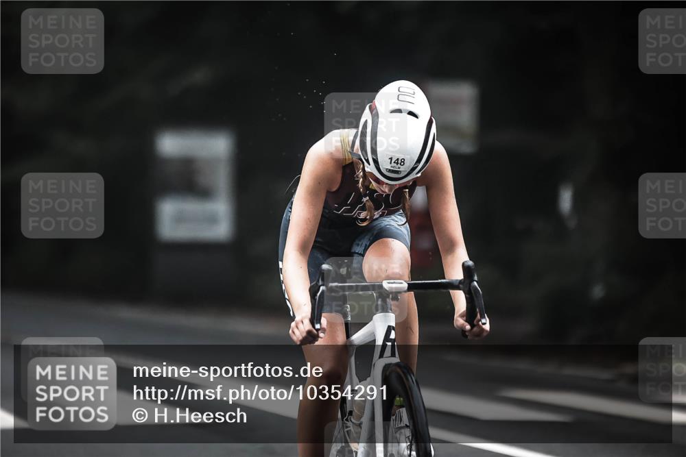 13.09.2026 - Stadtparktriathlon H.Heesch http://msf.ph/oto/10354291 13.09.2026 09:32:48 Radfahren 122, 148, 175, 196 meine-sportfotos.de