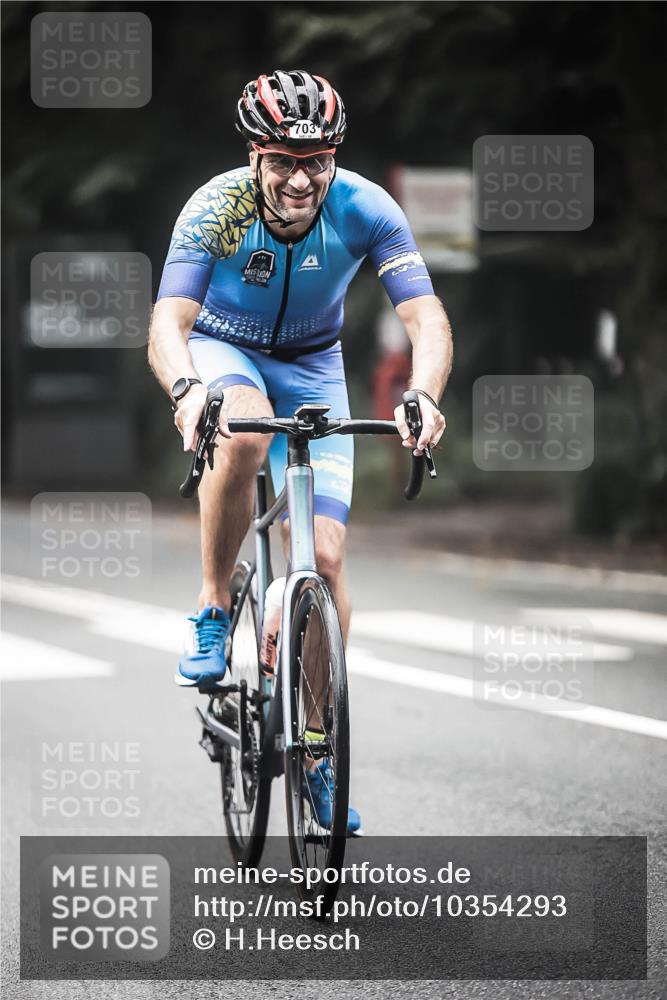13.09.2026 - Stadtparktriathlon H.Heesch http://msf.ph/oto/10354293 13.09.2026 11:09:45 Radfahren 703, 1798 meine-sportfotos.de
