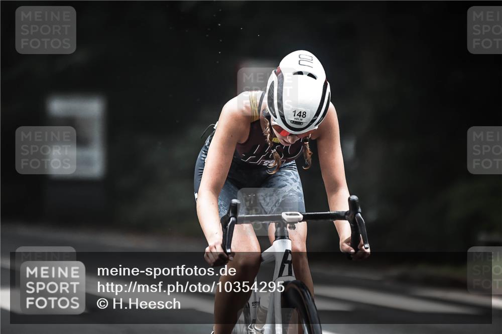 13.09.2026 - Stadtparktriathlon H.Heesch http://msf.ph/oto/10354295 13.09.2026 09:32:48 Radfahren 122, 148, 175, 196 meine-sportfotos.de