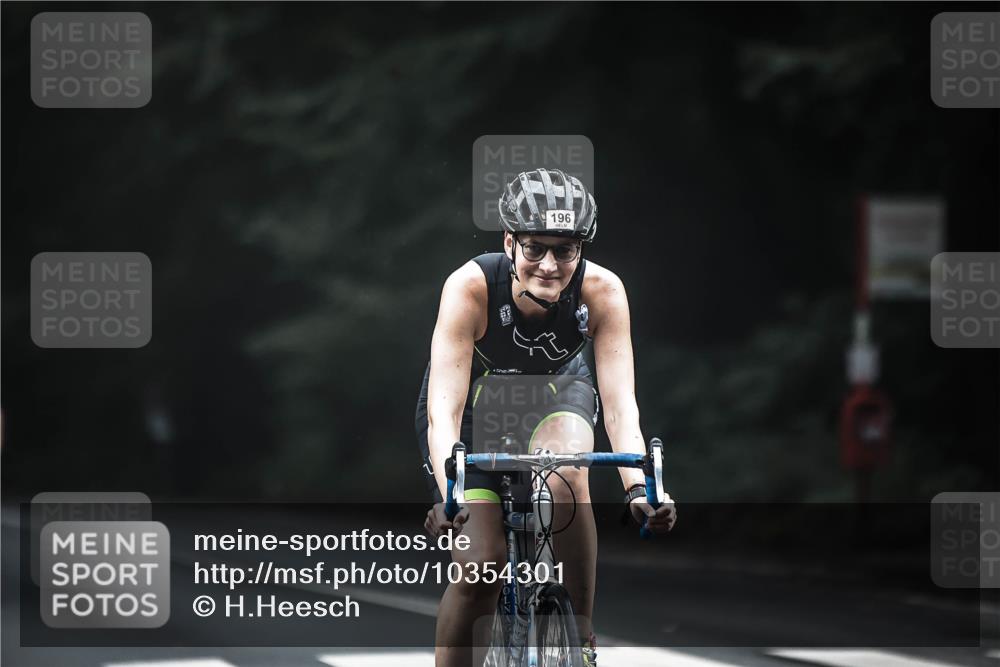 13.09.2026 - Stadtparktriathlon H.Heesch http://msf.ph/oto/10354301 13.09.2026 09:32:49 Radfahren 148, 175, 196 meine-sportfotos.de