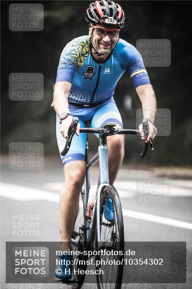 13.09.2026 - Stadtparktriathlon H.Heesch http://msf.ph/oto/10354302 13.09.2026 11:09:46 Radfahren 703, 1798 meine-sportfotos.de