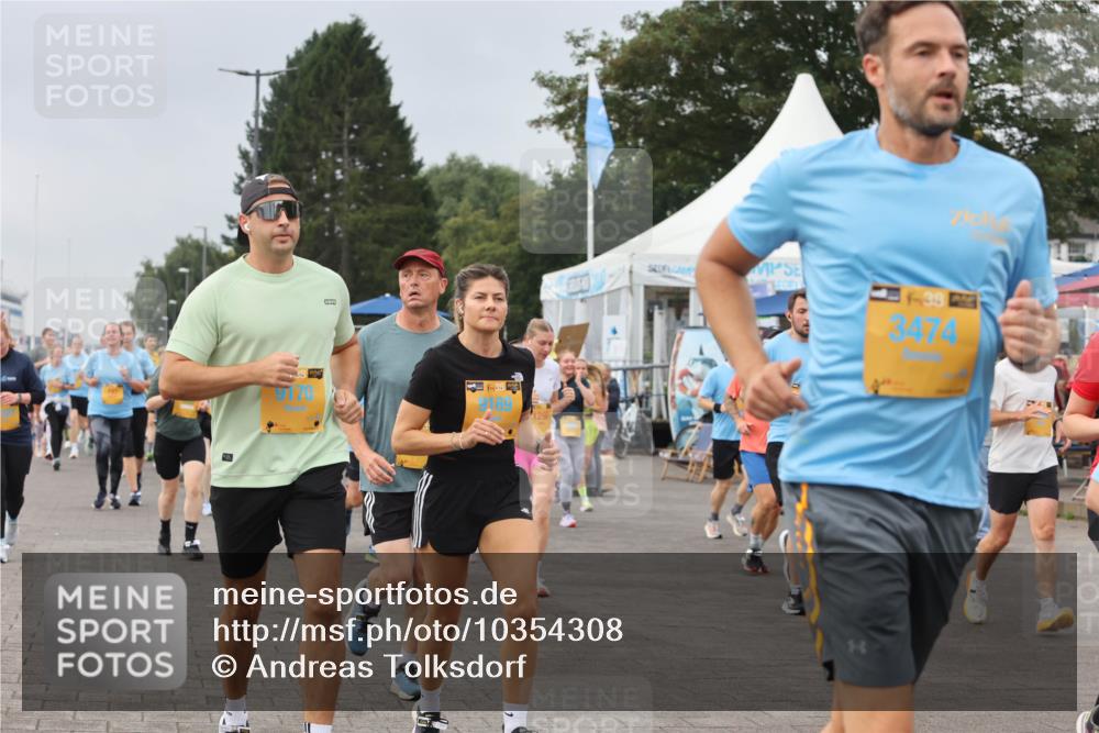13.09.2026 - Kiel Lauf Andreas Tolksdorf http://msf.ph/oto/10354308 13.09.2026 09:57:42 Kiellinie 38, 169, 3474 meine-sportfotos.de