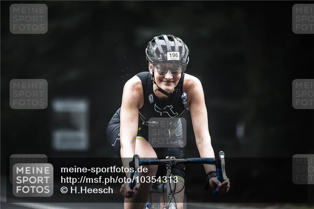13.09.2026 - Stadtparktriathlon H.Heesch http://msf.ph/oto/10354313 13.09.2026 09:32:50 Radfahren 148, 175, 196 meine-sportfotos.de