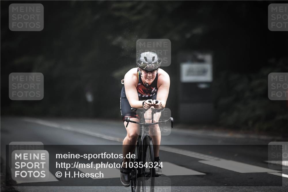 13.09.2026 - Stadtparktriathlon H.Heesch http://msf.ph/oto/10354324 13.09.2026 09:32:52 Radfahren 126, 148, 175, 196 meine-sportfotos.de