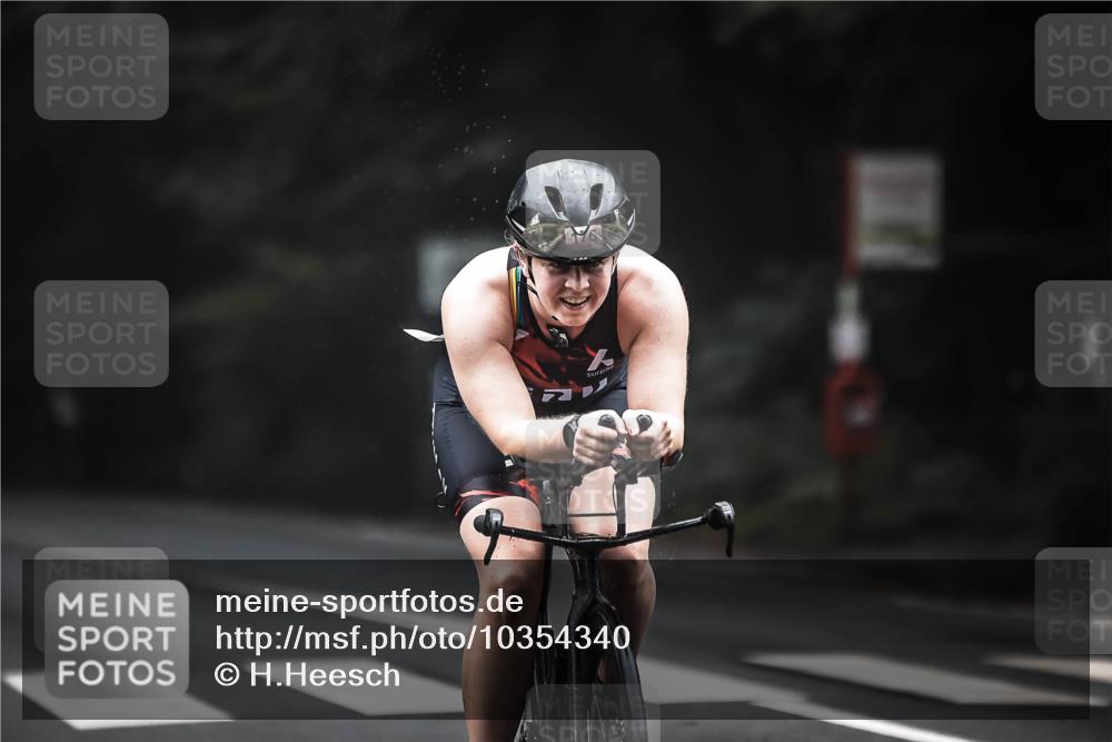 13.09.2026 - Stadtparktriathlon H.Heesch http://msf.ph/oto/10354340 13.09.2026 09:32:52 Radfahren 126, 148, 175, 196 meine-sportfotos.de