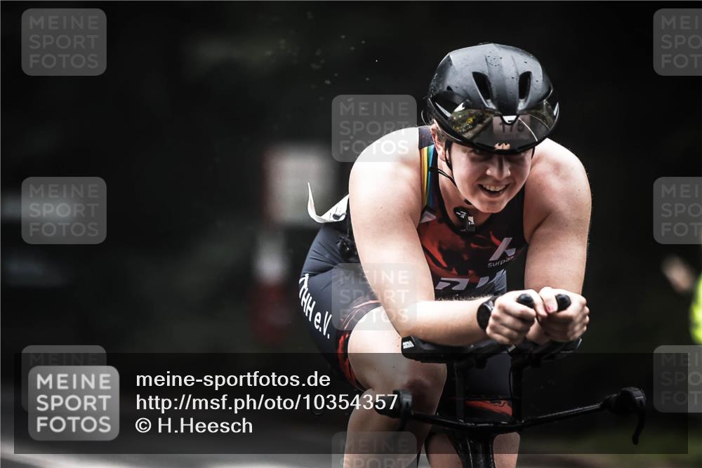 13.09.2026 - Stadtparktriathlon H.Heesch http://msf.ph/oto/10354357 13.09.2026 09:32:52 Radfahren 126, 148, 175, 196 meine-sportfotos.de