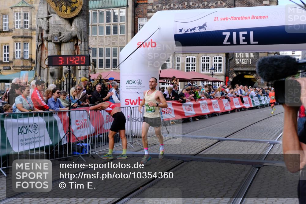 13.09.2026 - 21. swb-Marathon Bremen Tim E. http://msf.ph/oto/10354360 13.09.2026 12:45:17 Ziel 322, 814, 1187, 1840, 4474, 8285 meine-sportfotos.de
