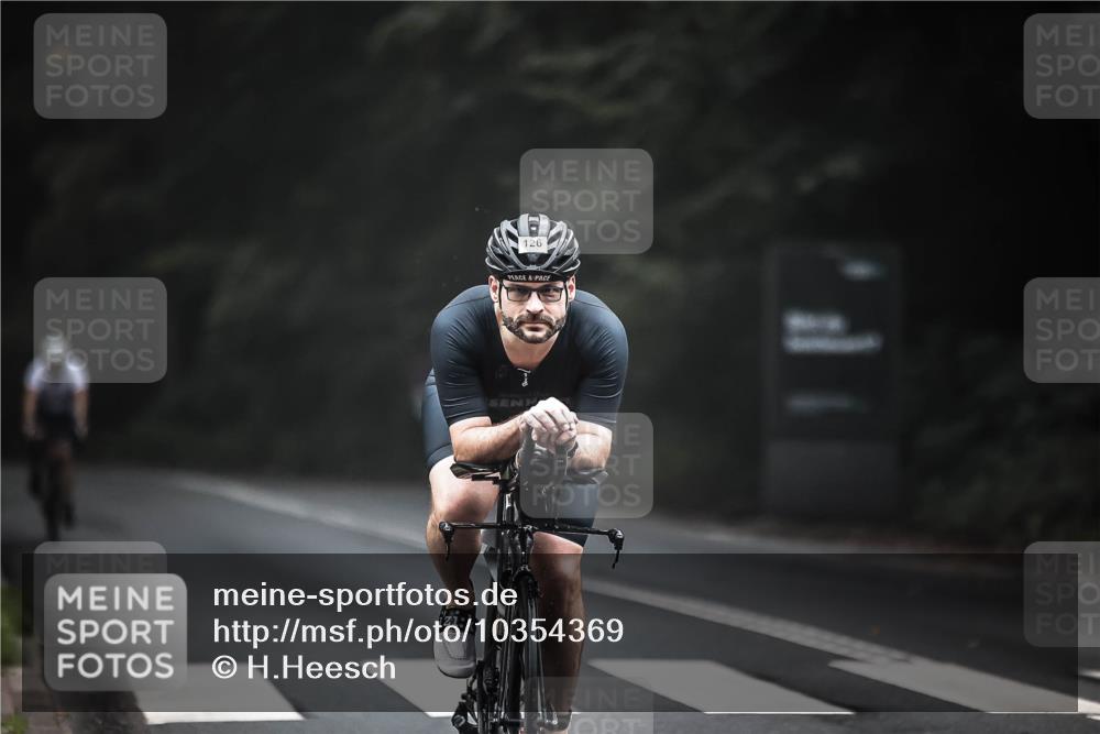 13.09.2026 - Stadtparktriathlon H.Heesch http://msf.ph/oto/10354369 13.09.2026 09:32:57 Radfahren 113, 126, 175 meine-sportfotos.de