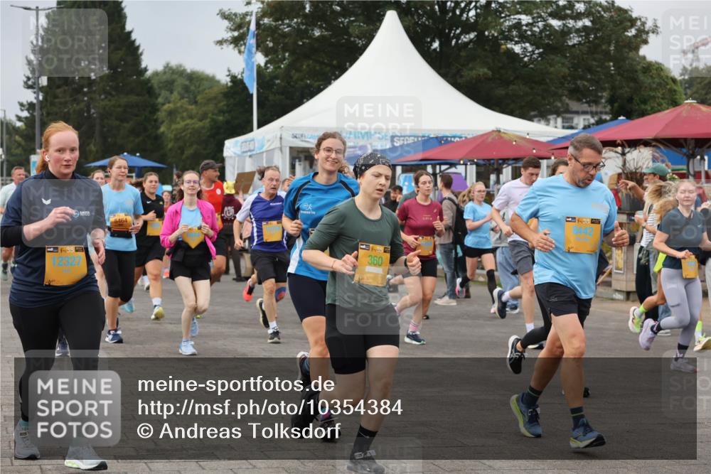 13.09.2026 - Kiel Lauf Andreas Tolksdorf http://msf.ph/oto/10354384 13.09.2026 09:57:45 Kiellinie 38, 12327, 5464, 360, 38, 8442 meine-sportfotos.de