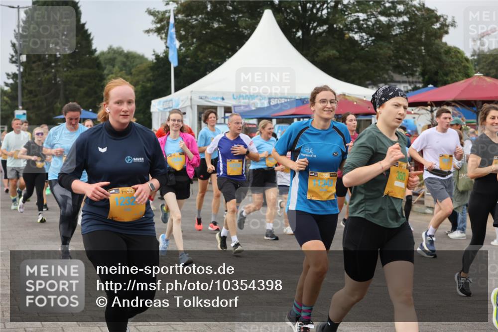 13.09.2026 - Kiel Lauf Andreas Tolksdorf http://msf.ph/oto/10354398 13.09.2026 09:57:45 Kiellinie 38, 1232, 1, 38, 360 meine-sportfotos.de