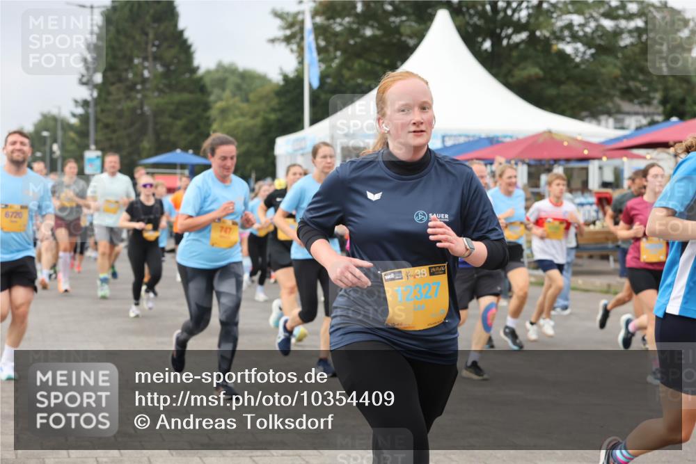 13.09.2026 - Kiel Lauf Andreas Tolksdorf http://msf.ph/oto/10354409 13.09.2026 09:57:46 Kiellinie 6720, 138, 12327 meine-sportfotos.de