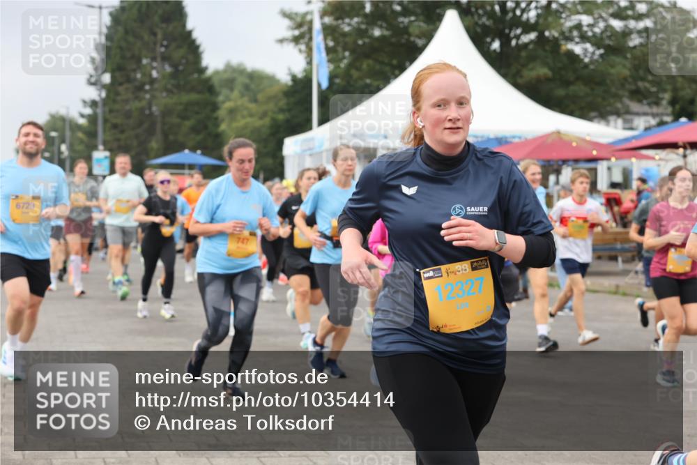 13.09.2026 - Kiel Lauf Andreas Tolksdorf http://msf.ph/oto/10354414 13.09.2026 09:57:46 Kiellinie 6720, 33, 12327 meine-sportfotos.de