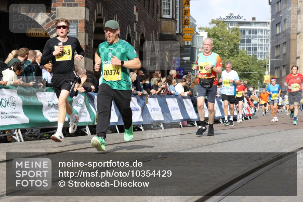 13.09.2026 - 21. swb-Marathon Bremen Strokosch-Dieckow http://msf.ph/oto/10354429 13.09.2026 10:56:00 Ziel 10203, 10243, 10297, 10374, 10379, 10423, 10529, 10550, 10788, 10809, 10881, 10952, 11377, 11414, 11510, 11557, 11748, 11862, 11941, 11975, 12030, 12108, 12125, 12150, 12188, 12348, 10246, 10298, 10365, 10443, 10699, 10949, 10957, 10960, 11219, 11280, 11782, 11790, 12476 meine-sportfotos.de