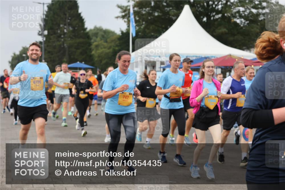 13.09.2026 - Kiel Lauf Andreas Tolksdorf http://msf.ph/oto/10354435 13.09.2026 09:57:46 Kiellinie 6720, 747, 1944 meine-sportfotos.de