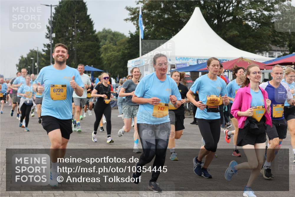 13.09.2026 - Kiel Lauf Andreas Tolksdorf http://msf.ph/oto/10354445 13.09.2026 09:57:46 Kiellinie 38, 6720, 38, 747, 5464, 39, 1944, 10758 meine-sportfotos.de