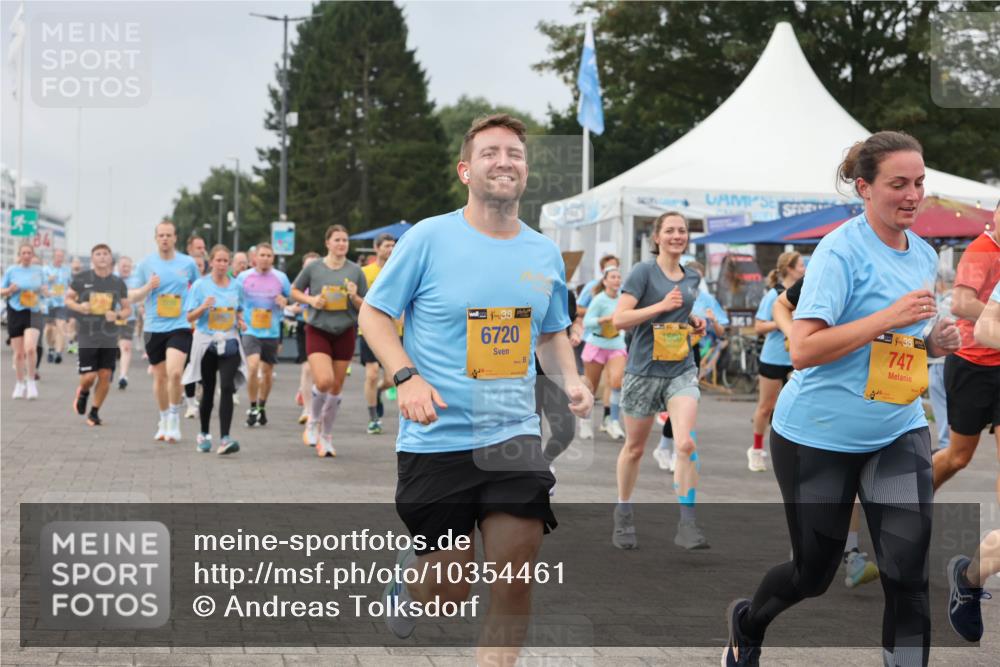 13.09.2026 - Kiel Lauf Andreas Tolksdorf http://msf.ph/oto/10354461 13.09.2026 09:57:47 Kiellinie 6720, 38, 747 meine-sportfotos.de