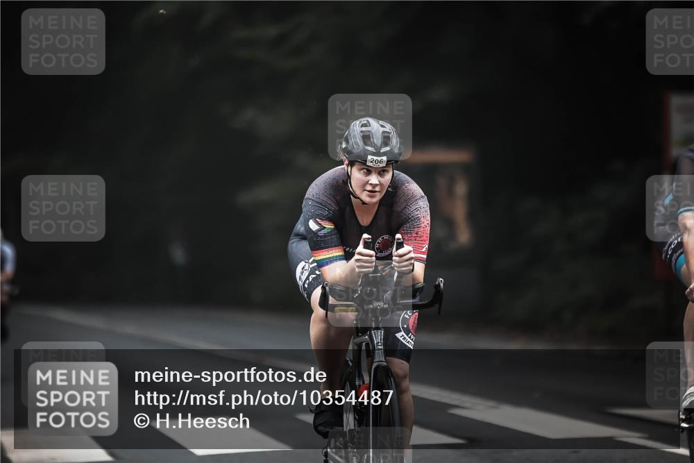 13.09.2026 - Stadtparktriathlon H.Heesch http://msf.ph/oto/10354487 13.09.2026 09:33:56 Radfahren 153, 185, 191, 206 meine-sportfotos.de